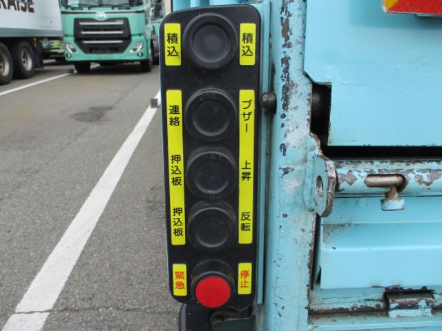 H26 いすゞエルフ プレス式塵芥車6.9立米 高容積