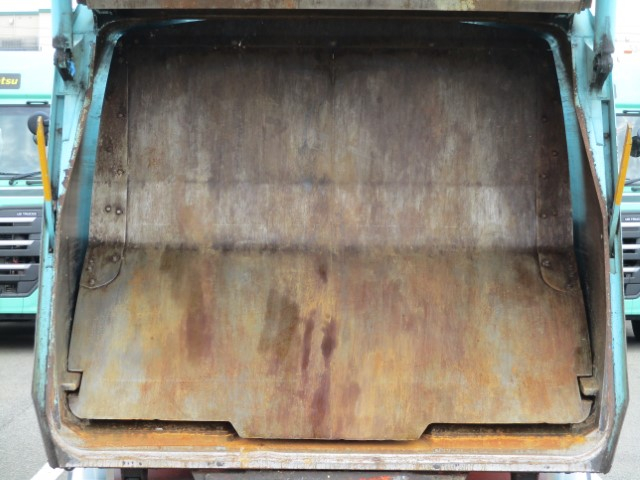 H26 いすゞエルフ プレス式塵芥車6.9立米 高容積