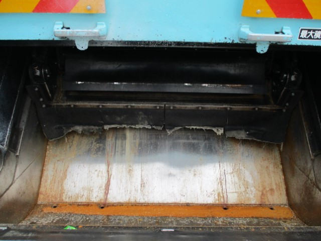 H26 いすゞエルフ プレス式塵芥車6.9立米 高容積