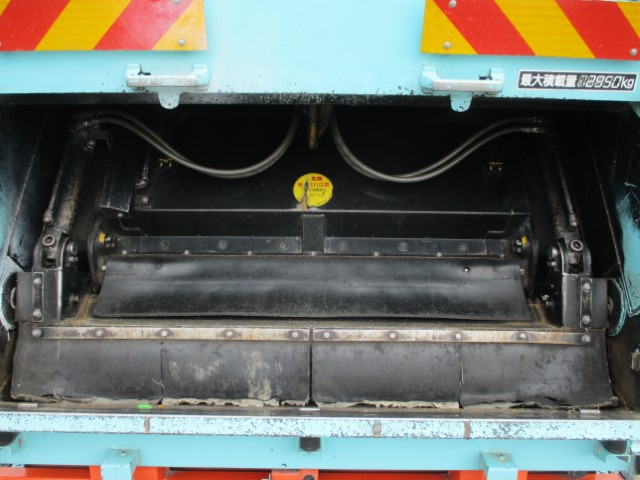 H26 いすゞエルフ プレス式塵芥車6.9立米 高容積