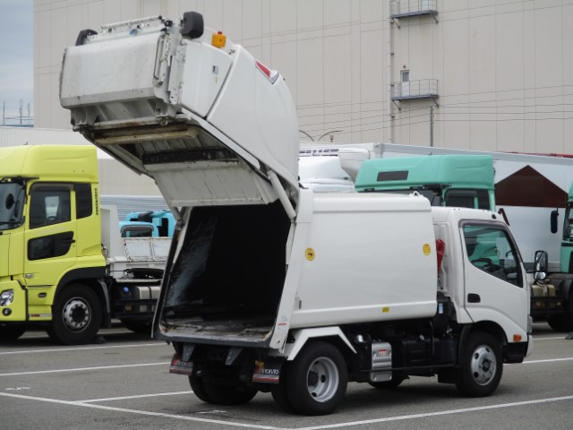 R5������ǥ�ȥ����ץ쥹���г���4.3Ω�ơ�ǧ����ż�