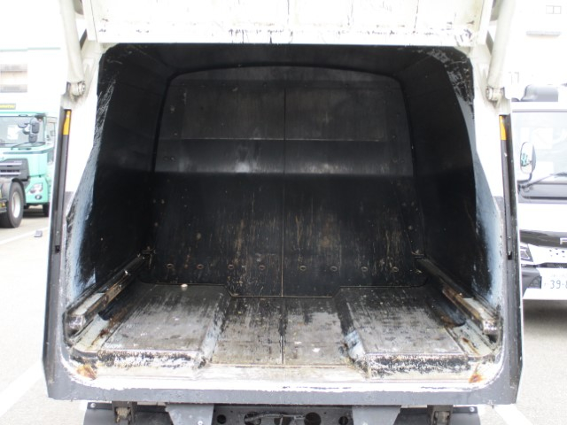 R5������ǥ�ȥ����ץ쥹���г���4.3Ω�ơ�ǧ����ż�