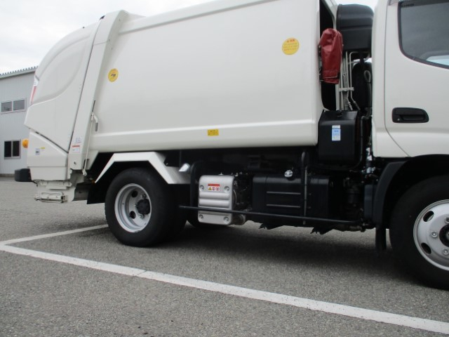 R5������ǥ�ȥ����ץ쥹���г���4.3Ω�ơ�ǧ����ż�