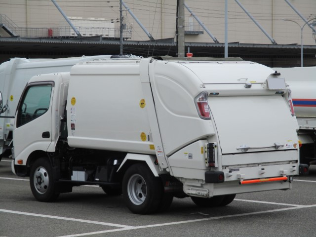 R5������ǥ�ȥ����ץ쥹���г���4.3Ω�ơ�ǧ����ż�