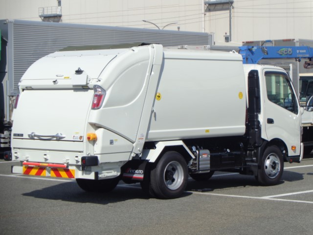R7 日野デュトロ プレス式塵芥車6.9立米 未使用車