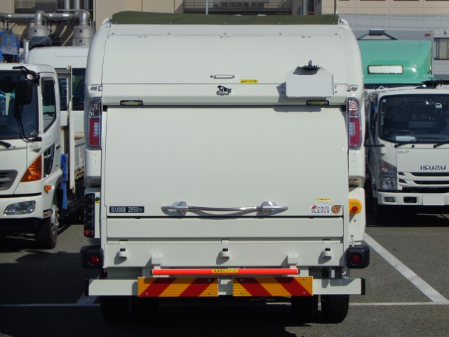 R7 日野デュトロ プレス式塵芥車6.9立米 未使用車