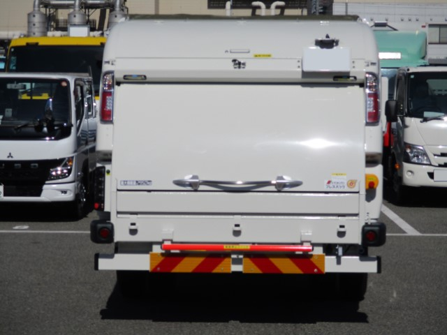 R7 日野デュトロ プレス式塵芥車5.9立米 未使用車