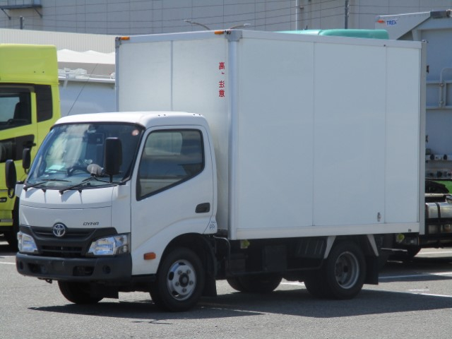 H30 トヨタダイナ 2トン ドライバン