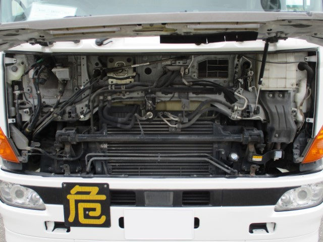 H27 日野プロフィア 14KLタンクローリー ※消防変更手続き中