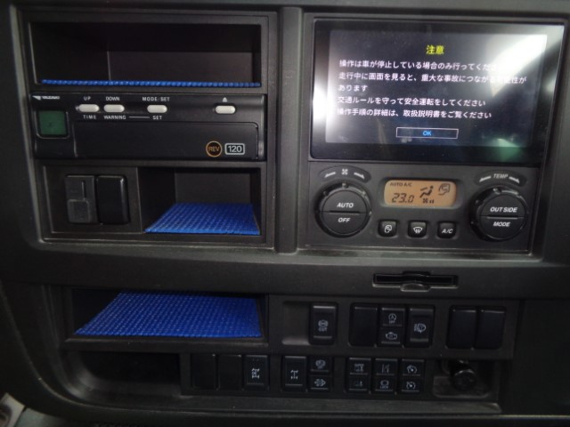 R5 いすゞギガ 25トン粉粒体運搬車(バラセメント) 予備検付