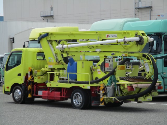 R2 日野デュトロ スクイーズ式コンクリートポンプ車