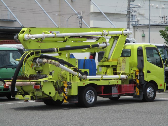 R2 日野デュトロ スクイーズ式コンクリートポンプ車