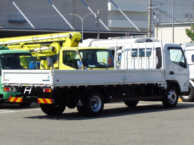 R5 三菱キャンター 平ボディ超ロング