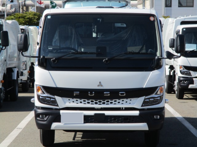 R8����ɩ����󥿡����ץ쥹���г���5.9Ω�ơ�̤���Ѽ�