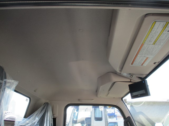 R8����ɩ����󥿡����ץ쥹���г���5.9Ω�ơ�̤���Ѽ�
