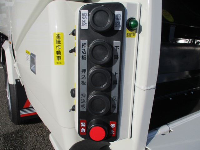 R8 日野デュトロ プレス式塵芥車8.3立米 ※未使用車