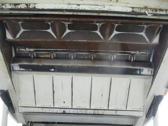 R2���������ե���ɡ��ץ쥹���г���10.2Ω�ơ�����ܡ������