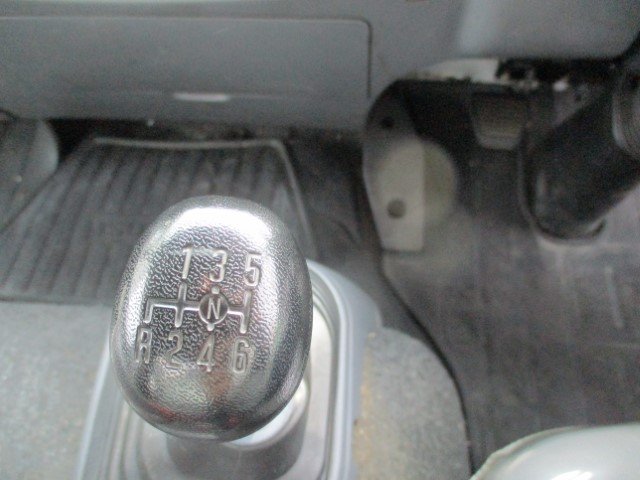 R2���������ե���ɡ��ץ쥹���г���10.2Ω�ơ�����ܡ������