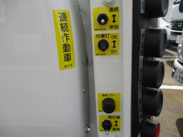 R8������ǥ�ȥ����ץ쥹���г���4.3Ω�ơ�̤���Ѽ�