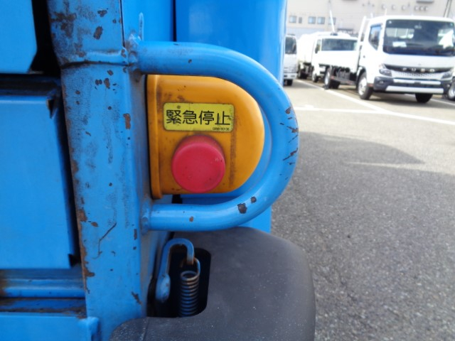 R3 三菱キャンター 回転式塵芥車5.1立米