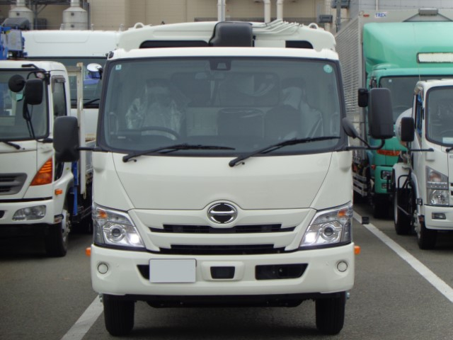 R7 日野デュトロ プレス式塵芥車6.9立米 未使用車