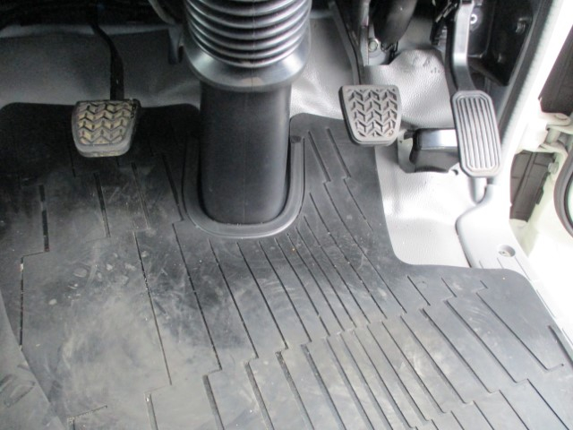 R6������ǥ�ȥ����ץ쥹���г���5.9Ω��