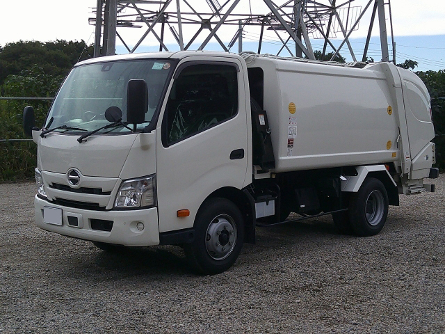 R6 日野デュトロ プレス式塵芥車5.9立米 認定中古車