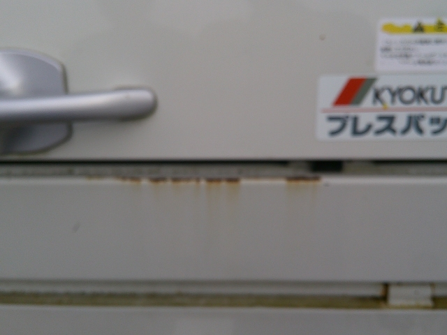 R6 日野デュトロ プレス式塵芥車5.9立米 認定中古車
