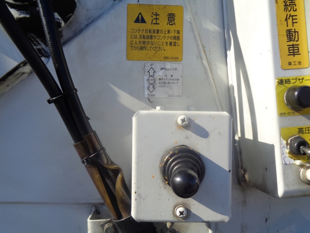 R2���դ����ե����������ץ쥹��7Ω�ơ�����֥Хå�����ƥ�