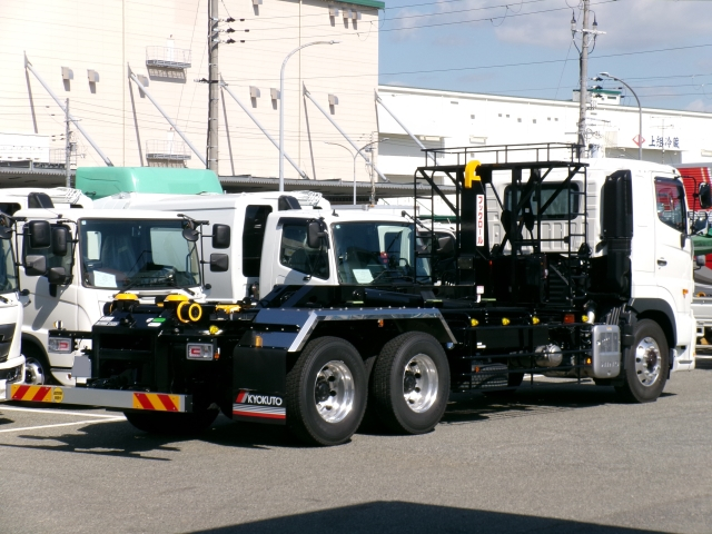 R8 日野プロフィア 22トン コンテナ脱着車 未使用