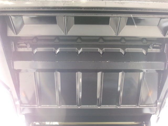 R8�������󥸥㡼���ץ쥹���г���10.2Ω�ơ�̤���Ѽ�